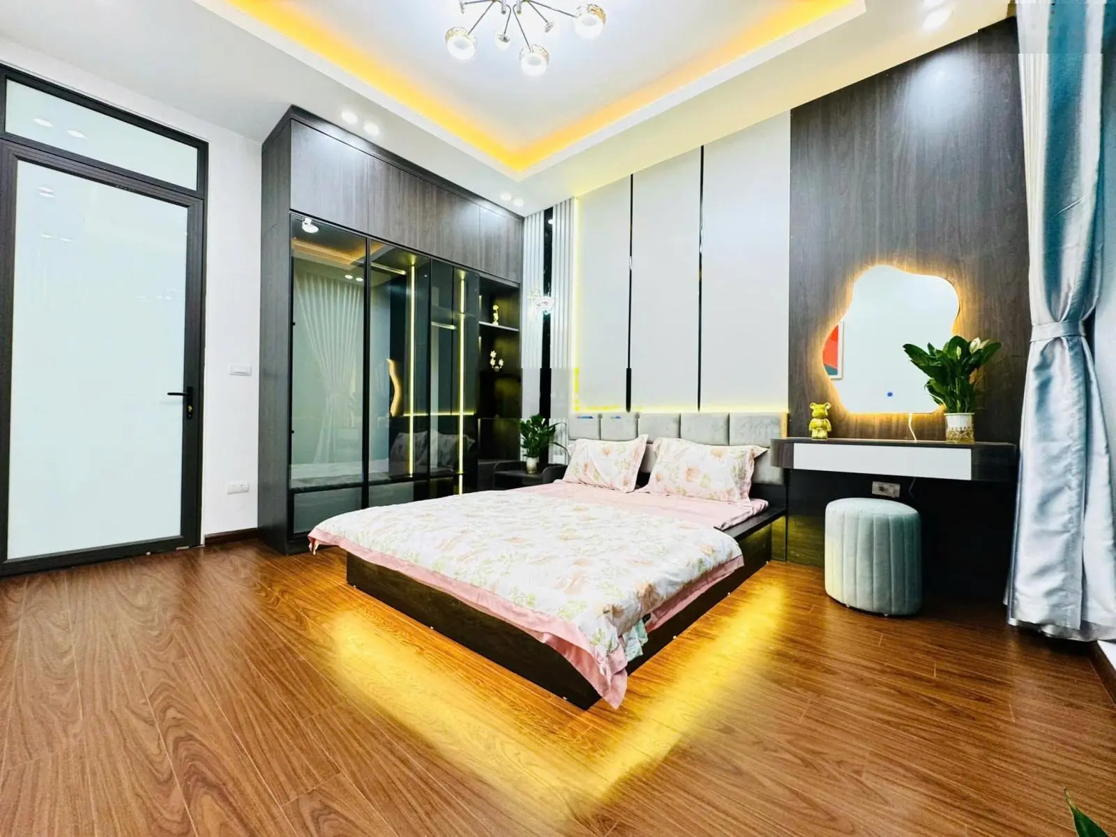 Bán gấp nhà riêng 5 tầng mới tại Triều Khúc, Thanh Xuân, Hà Nội, Giá nhỉnh 5,3 tỷ, Diện tích 32m2