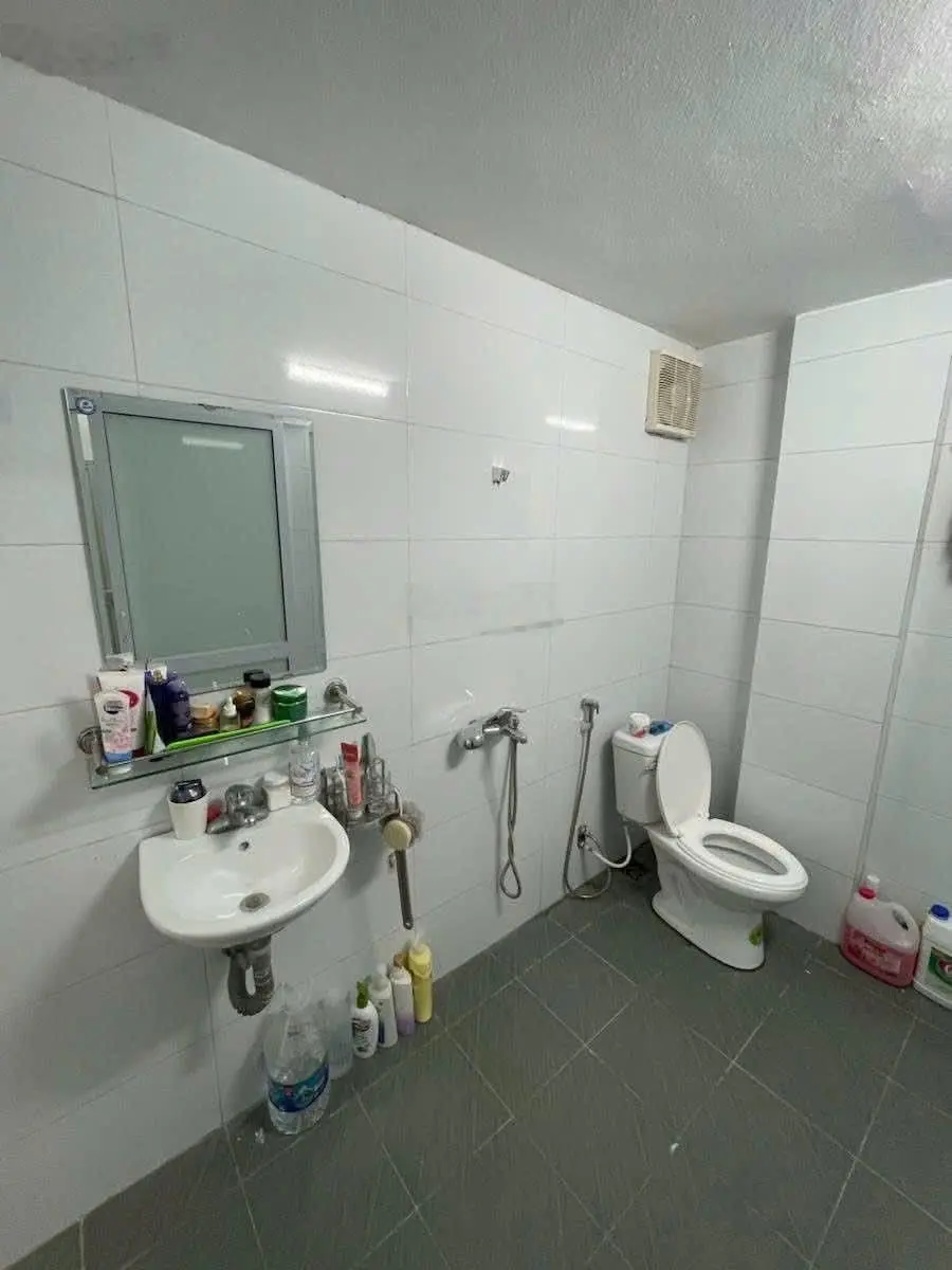 Bạch Mai, Hai Bà Trưng. DT 31m² x 4 tầng, MT 4,6m, giá 5,4 tỷ. Ngõ nông gần phố.