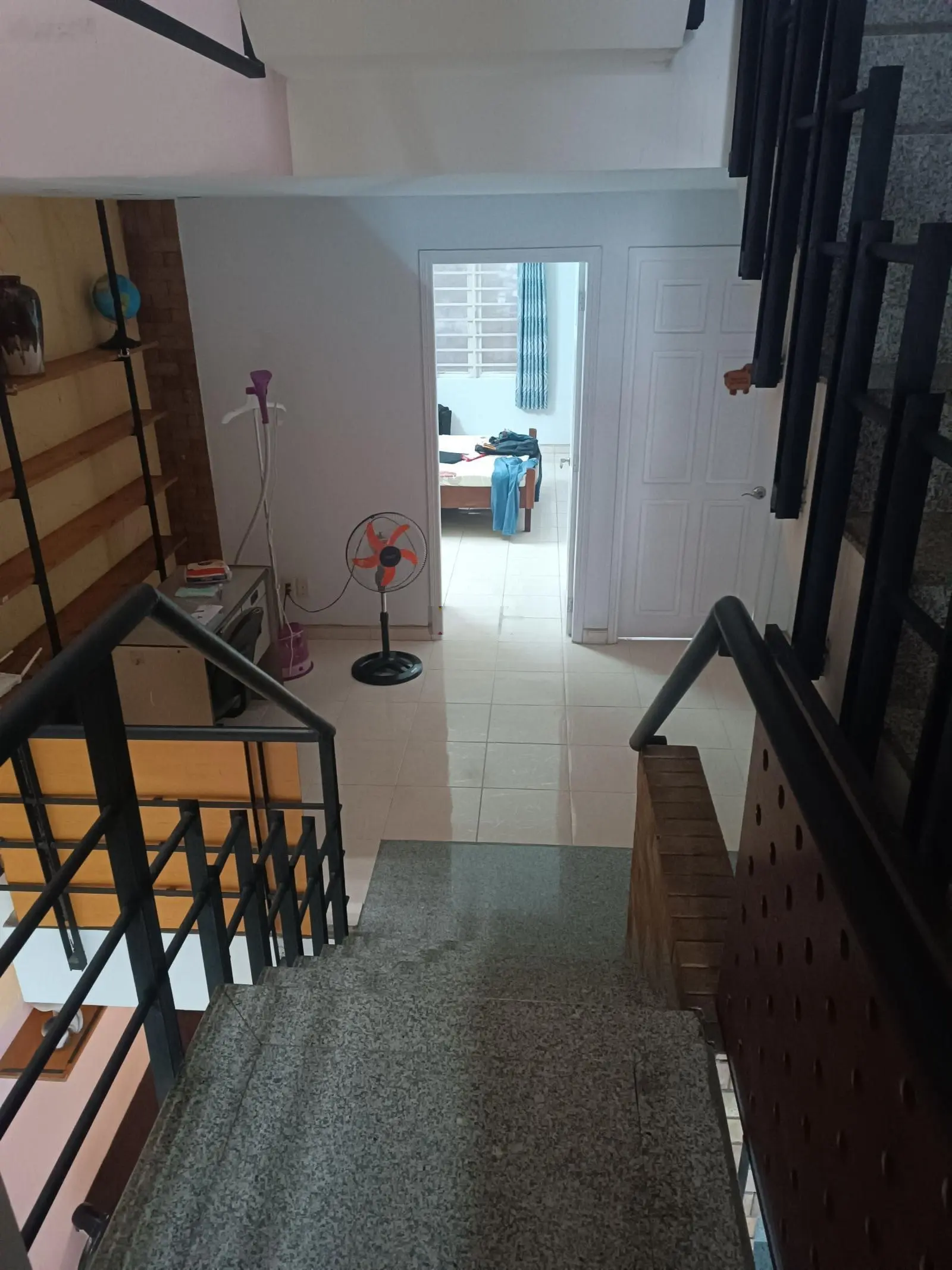 Chính chủ cần bán căn nhà đường nguyễn văn công gò vấp gần chợ tân sơn nhất gần sân bay