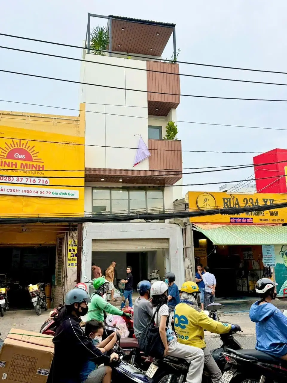 Bán nhà gốc lâm văn bền và nguyễn thị thập, quận 7, hồ chí minh