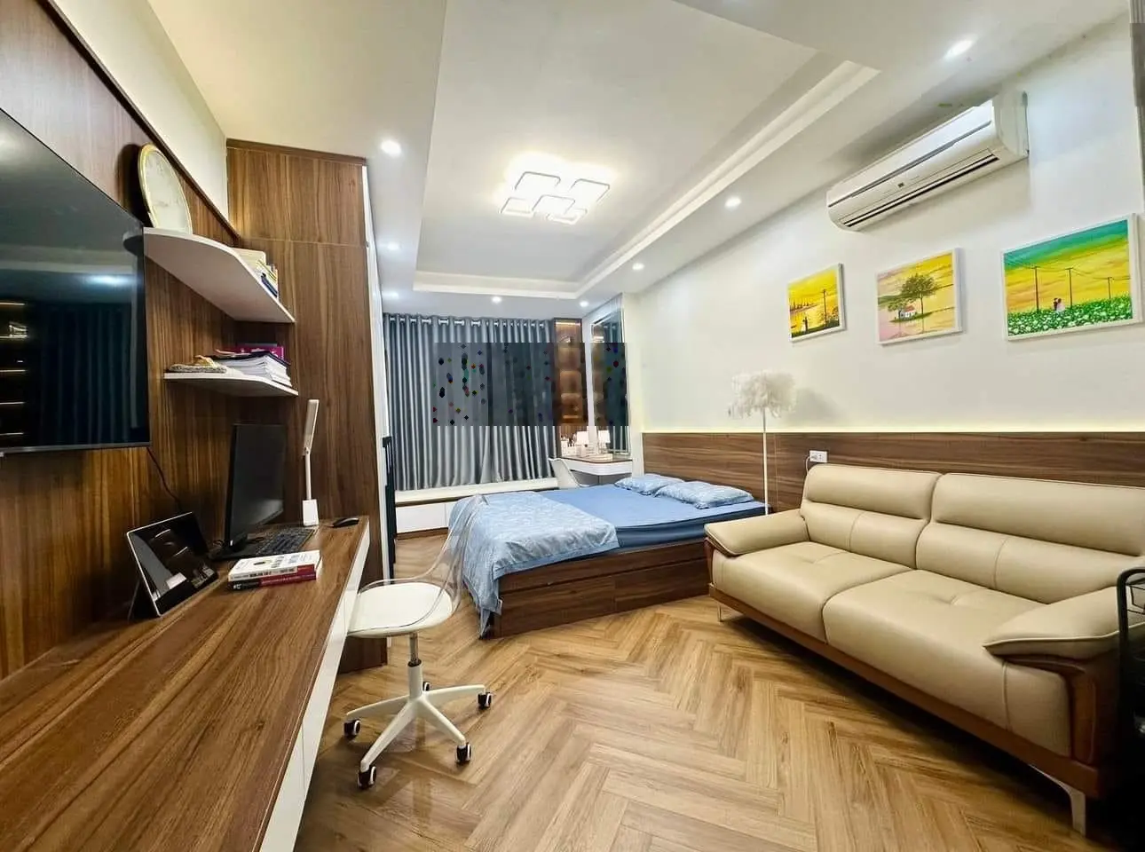 Bán nhà Ngô Thì Sỹ, Vạn Phúc 40m2, 5.5 tầng, thang máy, ô tô, sát Galaxy Vạn Phúc, giá chỉ 8 tỷ.