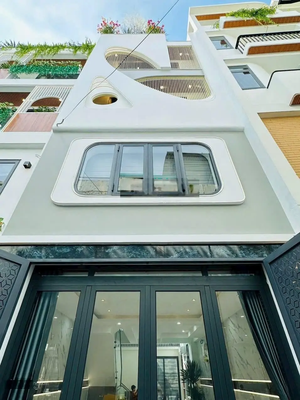 Hạ giá bán gấp nhà 4 tầng trung tâm Quận 1, 4tỷ080/81,45m2 - Mai Thị Lựu, P. Đa Kao, chợ Đa Kao