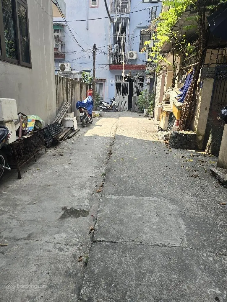 Bán đất chính chủ 142m2 tặng nhà 2 tầng Phố Kim Giang