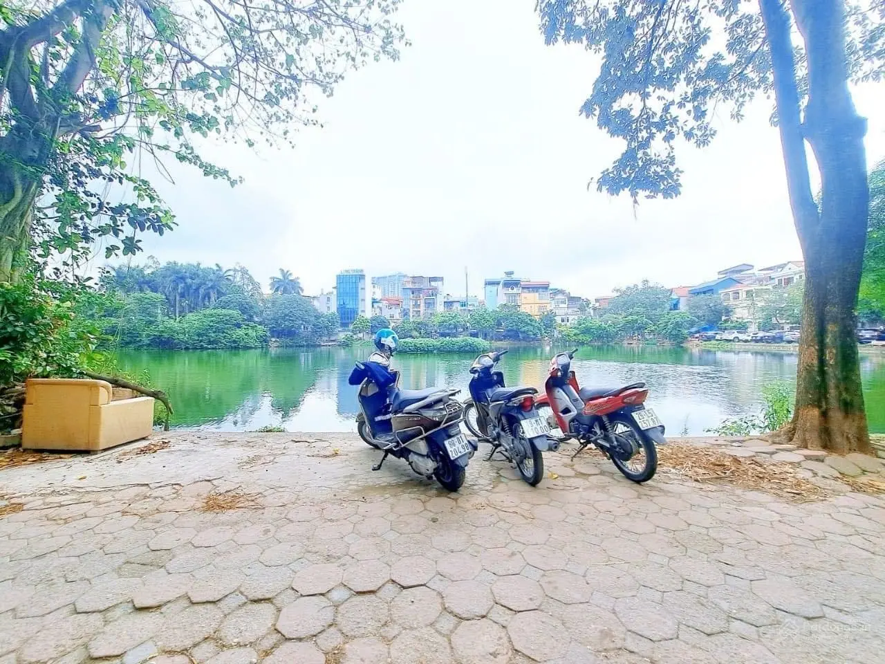 Hiếm, cực hiếm, Đội Cấn 300m2x2T MT 12m 56 tỷ diện tích lớn, mặt tiền khủng, view hồ ôtô kinh doanh