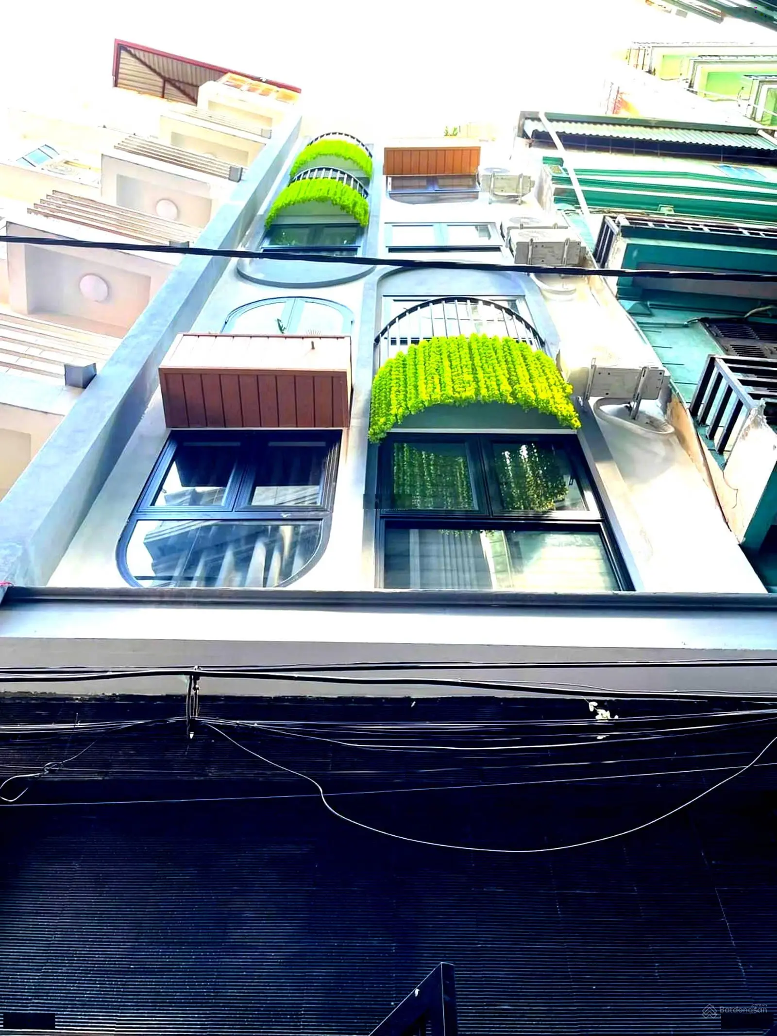 Siêu hiếm ! Phố Doãn Kế Thiện, Cầu Giấy - ô tô vào 443m - 79 tỷ tặng nhà 4 tầng.