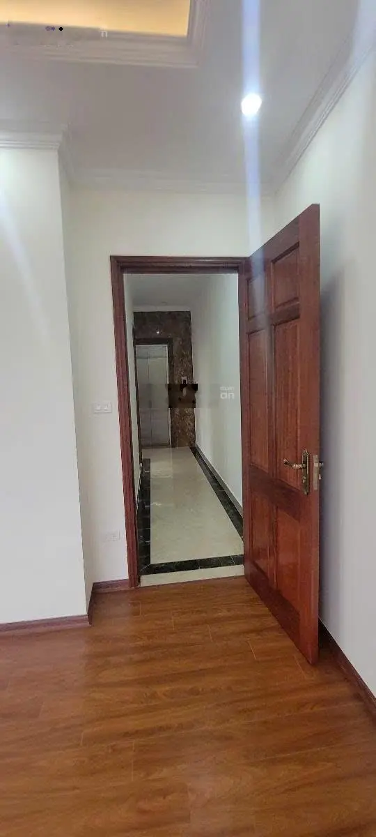 Bán nhà Mới, Lô Góc 2 Thoáng - Ô tô Đỗ, vào nhà - Thang Máy - Ngõ Thông - Kinh Doanh