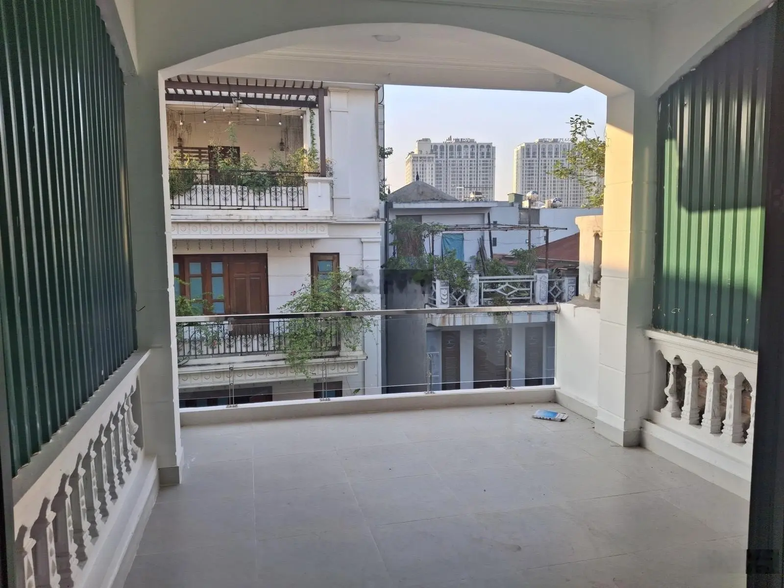 Nhà phân lô 14 .5tỷ - 50m2 x 5tang : Mỗ Lao - Hà Đông - sổ đỏ - ôtto tránh