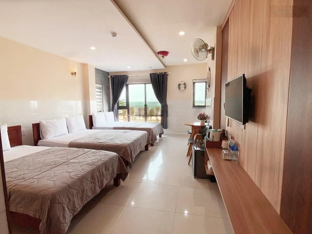 BÁN NHANH NHÀ 2 MẶT TIỀN BIỂN KINH DOANH VIP: ĐƯỜNG XUÂN DIỆU: 189M2