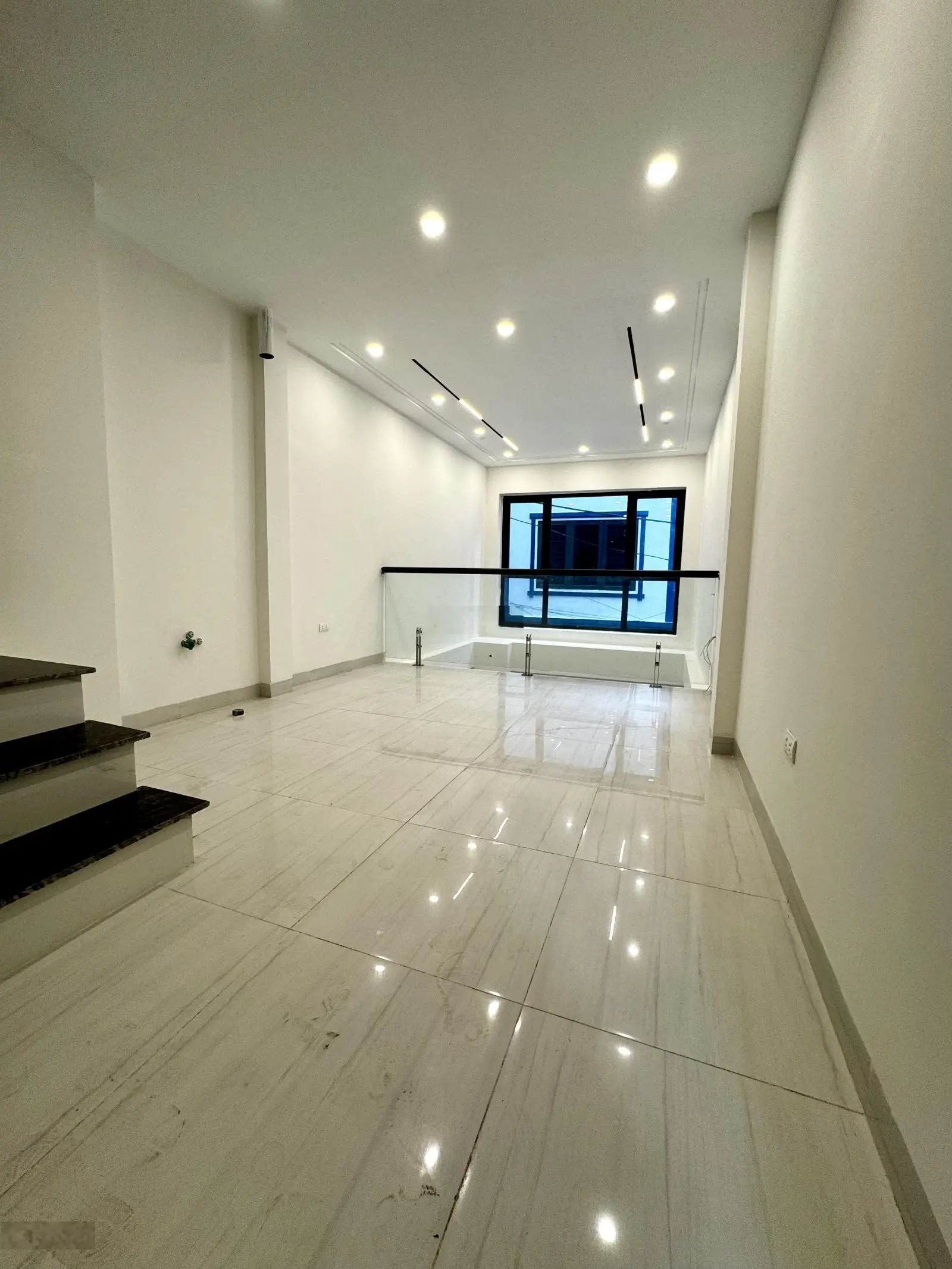 Cần bán nhanh,bán gấp,giá nào cũng bán - 1 căn duy nhất-lô góc-phố đàm quang trung,dt:32m2,xây 6t
