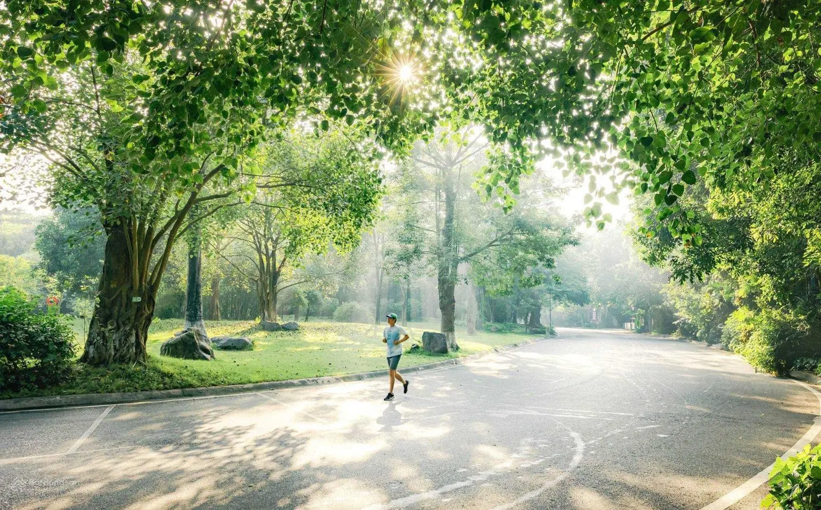 Bán căn 2PN 74m2 3,6 tỷ tầng đẹp view thoáng tại dự án The Fibonan Ecopark, chiết khấu 6% GTCH