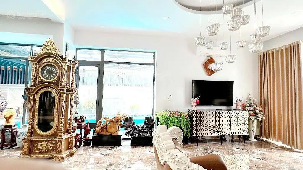Biệt thự hoành tráng- thảo điền q2-khu phố tây- dt 380m2- 100 tỷ-vị trí an ninh cực tốt- khu riêng
