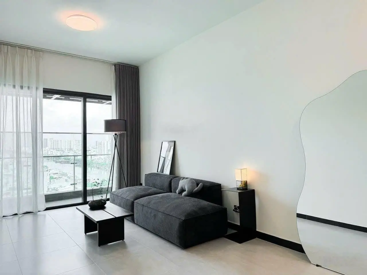 Cô chủ đi định cư cần bán CC EhomeS Phú Hữu 71m2 - đầy đủ nội thất - 2PN - 2WC