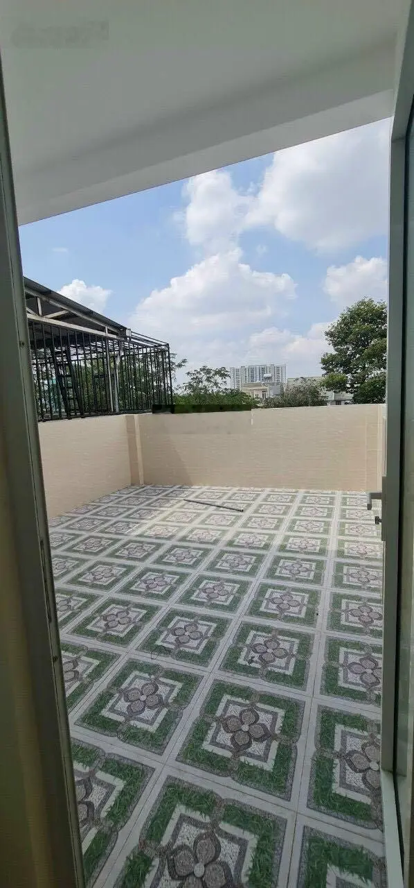 Bán nhà MT mới 100%, 4x18m, 4 lầu, 6tỷ5 TL, MT Hiệp Thành 05 Q12