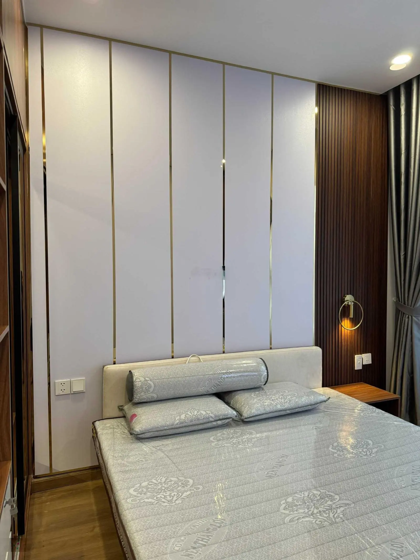 Căn 2PN Rivana view sông, tầng trung đẹp giá chỉ 2 tỷ 430 - Hỗ trợ thủ tục vay lên đến 70%
