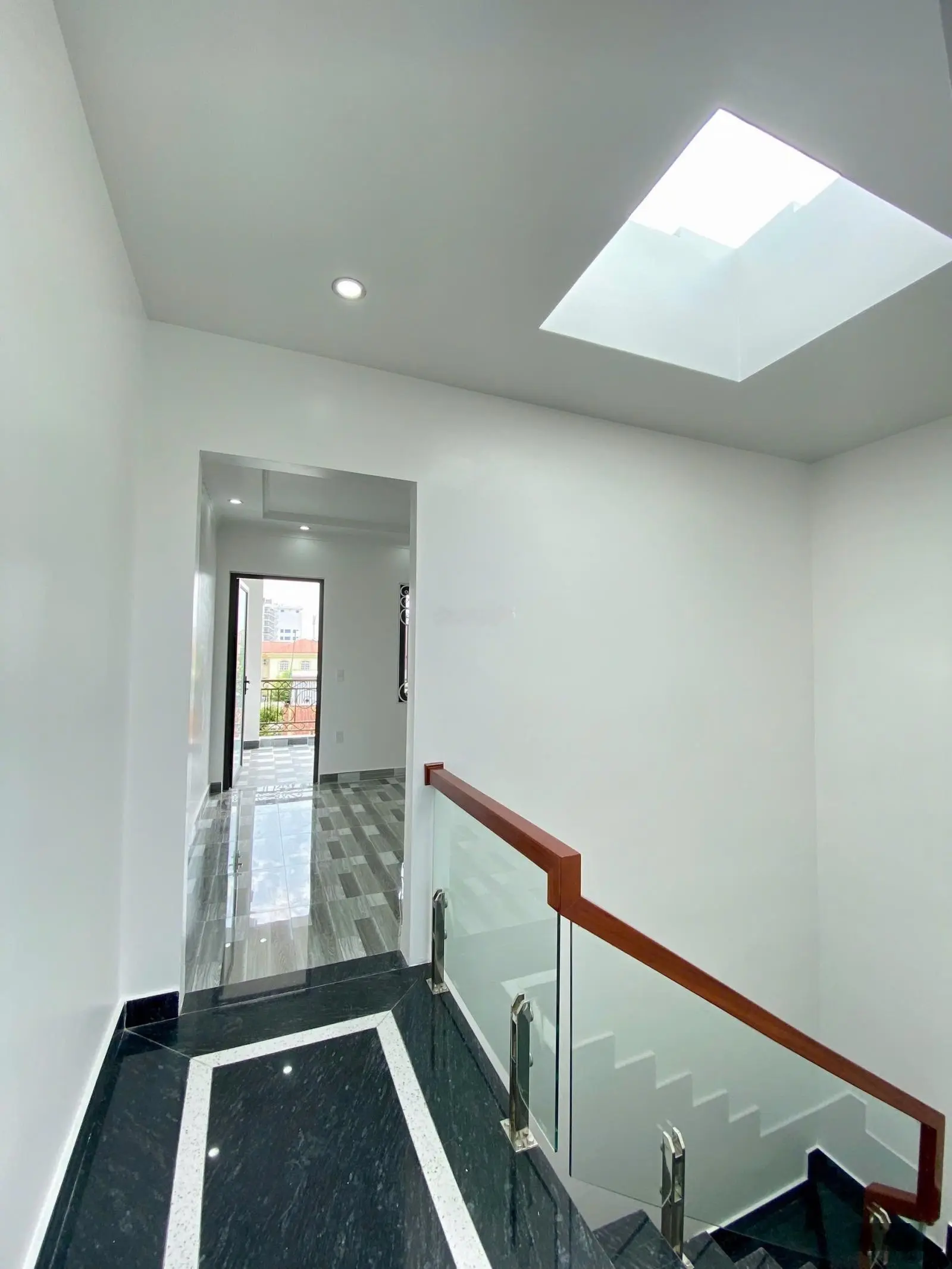 Mình Chính chủ mở bán nhà xây mới sát khu biệt thự sao đỏ giá cực sốc