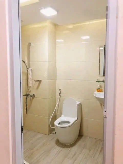 Bán Căn hộ Garden Gate , 3PN , 2WC , 85m2 , Full Nội Thất, Giá : 5 Tỷ 850 , Bao Sổ ,LH : 0908 435 ***