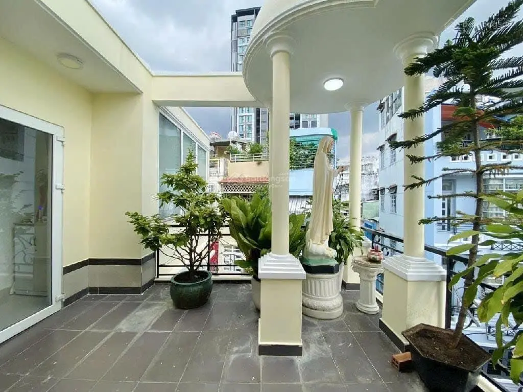 Ngộp bank - gấp bán - nhà đẹp - hxh -quận 1 đắt đỏ- (7.2m x 10m) -nở hậu - 4 tầng- 6pn - 11.5 tỷ tl