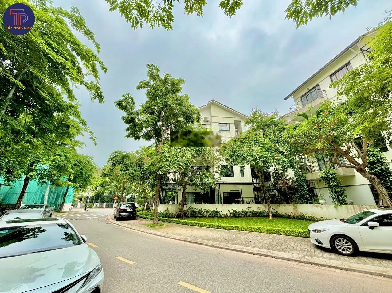 Biệt thự song lập thoáng 2 mặt trước sau, đường trục chính Long Cảnh