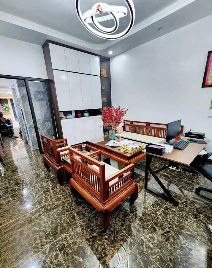 Bán phân lô, phố Yên Lạc ô tô tránh - kinh doanh 68m2, MT 4m, 5 tầng. 18.8tỷ