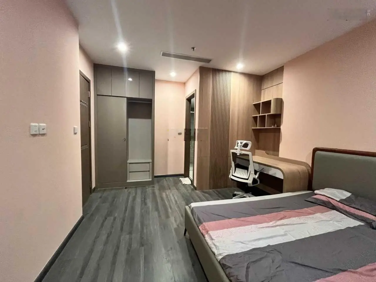 Căn hộ 3 ngủ cao cấp PK Zenpark full đồ giá 4 tỷ tầng trung