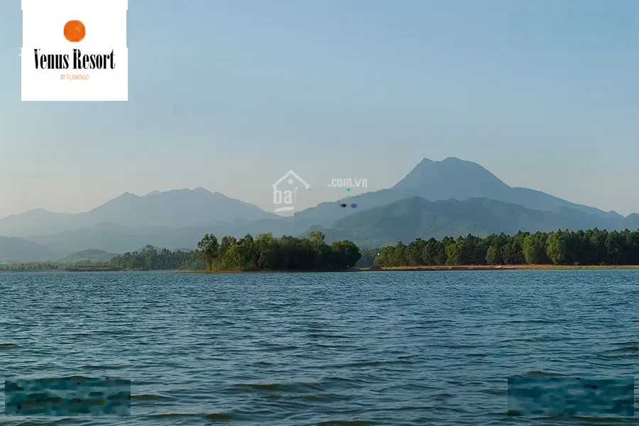 Cần bán gấp Biệt thự mặt hồ 250m2, lô góc dự án Venus Resort Flamingo Đại Lải, LH: 0931 793 ***
