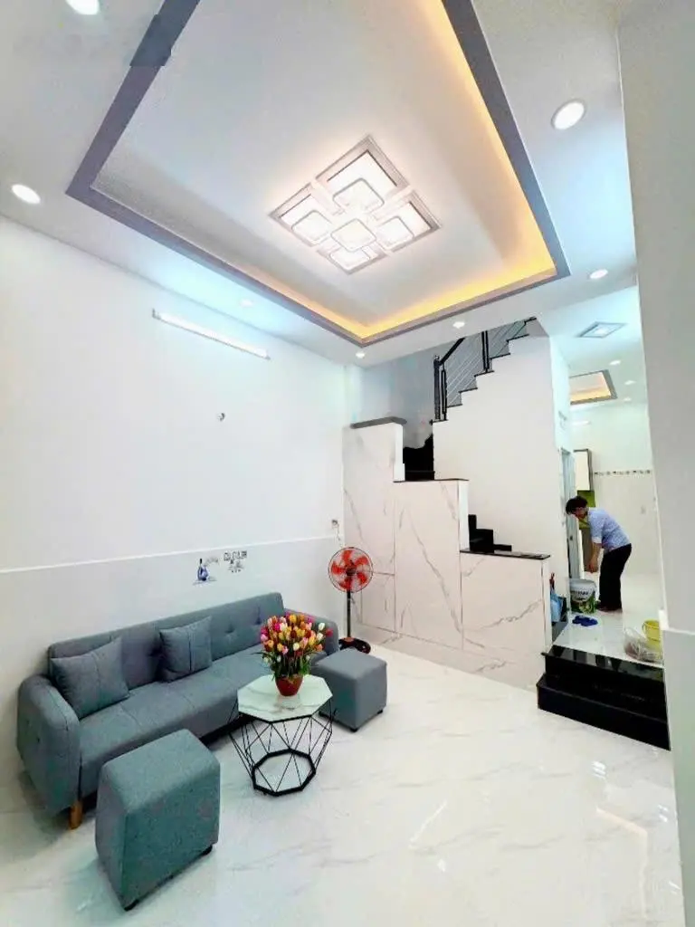 Mặt tiền kinh doanh lô gốc thoáng_ ngay cạnh gò xoài - lê văn quới-nhà 3 tầng 52m2-hẻm xe hơi thông