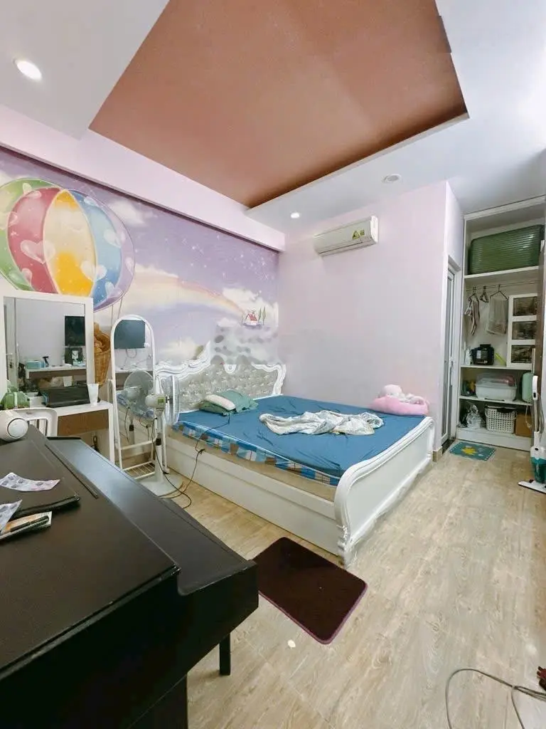 Bán nhà mặt công viên nội bộ đường rộng 12m - Xe hơi xếp hàng