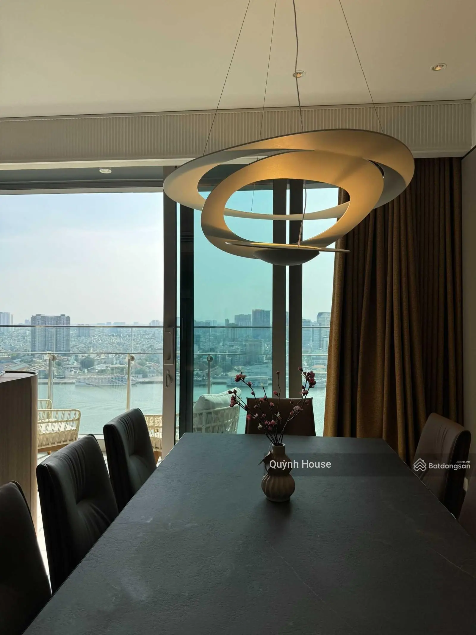 Hình nhà thật-Căn 3PN đặc biệt sở hữu view trực diện sông vĩnh cửu cam kết Không bao giờ chắn view