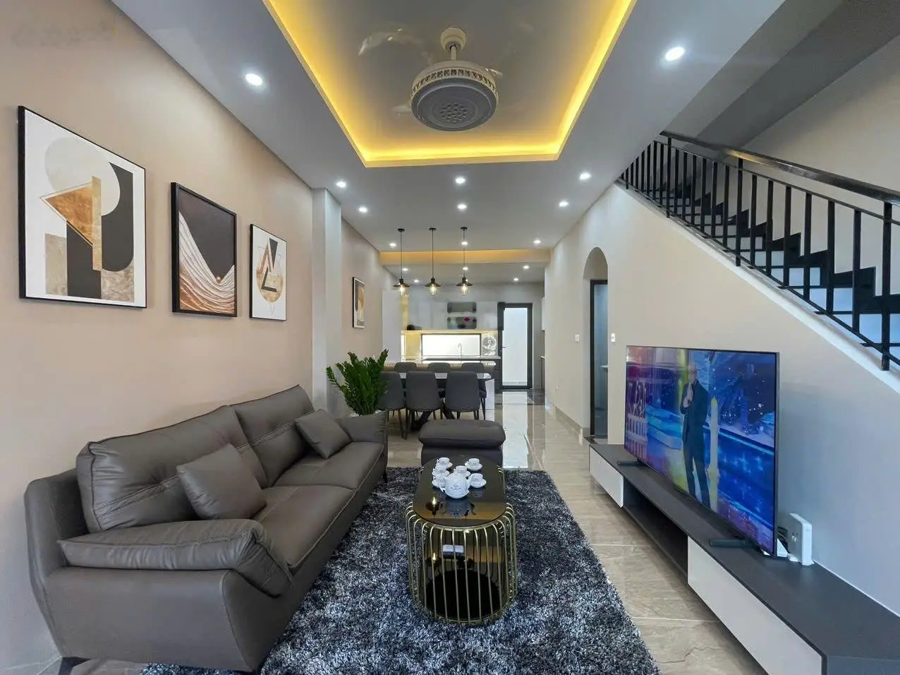 Bán nhà mới khu tái định cư p10 . Đường rộng 13 . Vỉa hè