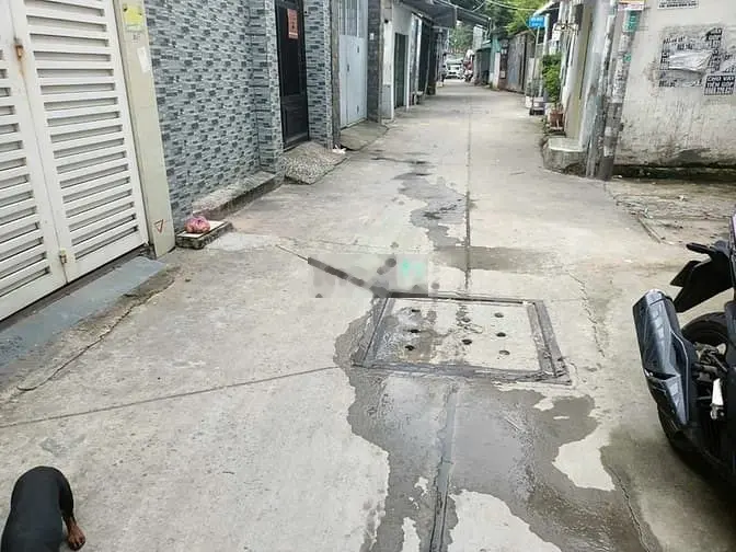 Nhà 3 tàng mới đẹp, hẻm xe hơi 1/ HTP, Thị trấn Nhà bè. 4*25, 5,5 tỷ.