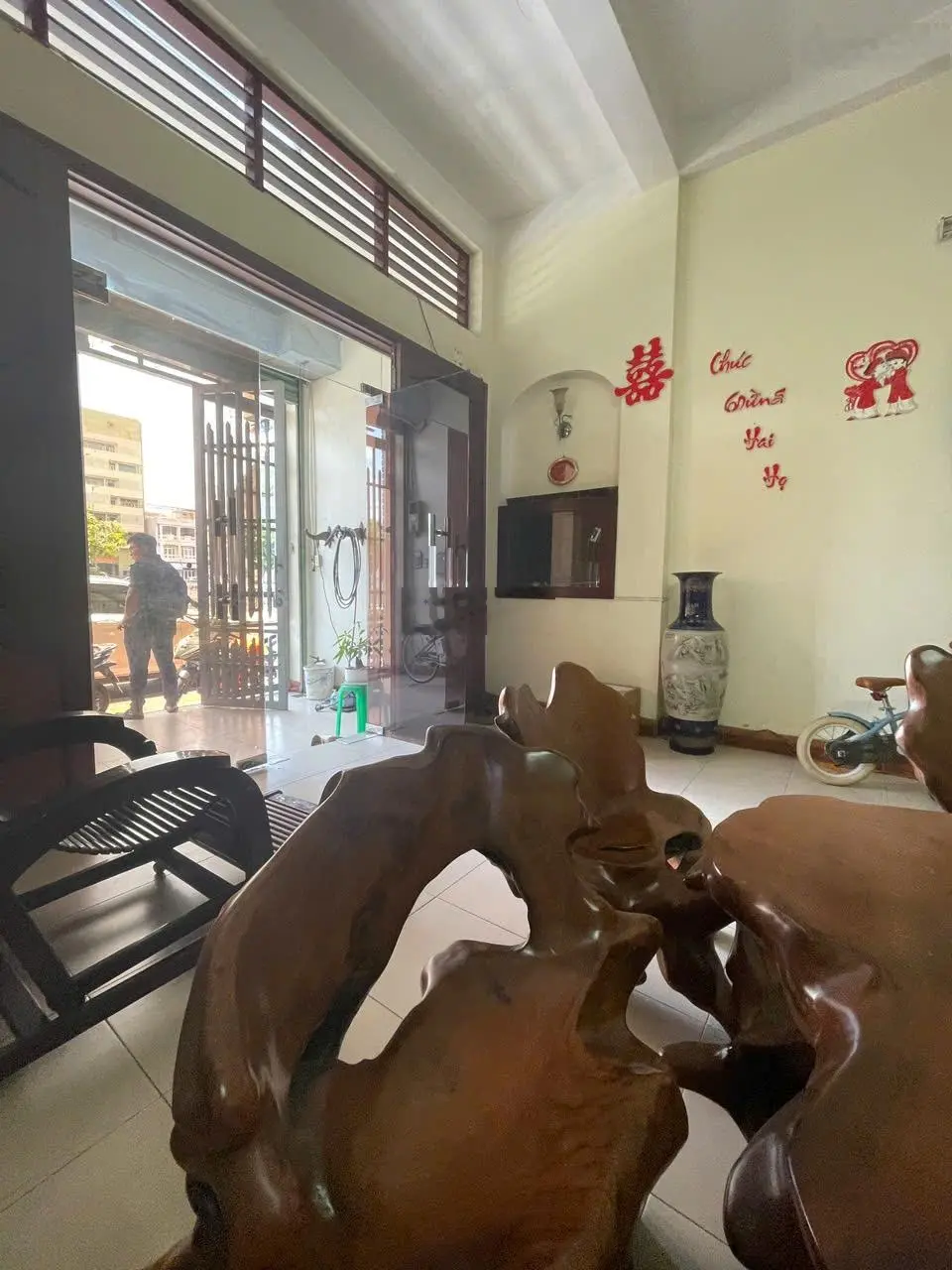Bán nhà mặt tiền bến bình đông , ngang 4m , nhà sổ hồng riêng hoàn công đủ, Phường 13 Quận 8