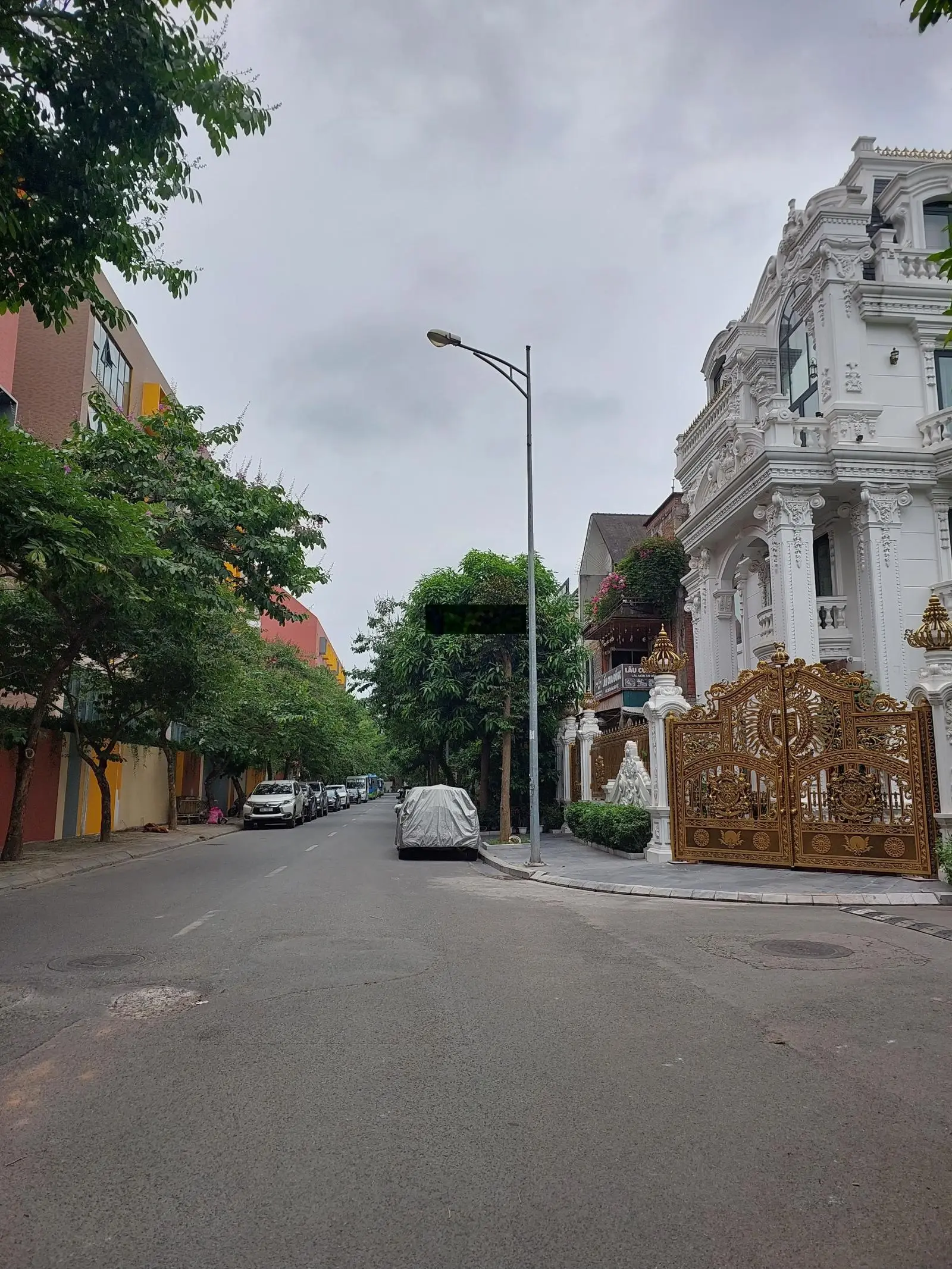 Bán biệt thự Việt Hưng 167m2 3 tầng giá 35 tỷ tại đường Nguyễn Văn Ninh, Long Biên, Hà Nội