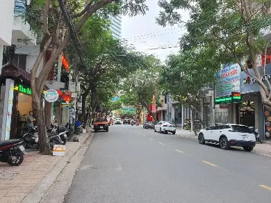 Một lô đất đẹp, vuông vắn ngang 9m duy nhất tại trung tâm khu bàn cờ TP. Nha Trang đường Đống Đa