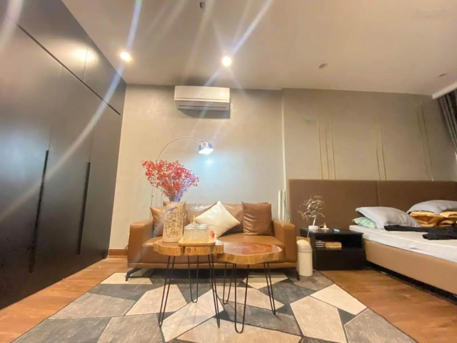 Chính chủ bán CĂN STUDIO TÒA #S2 #2ty170 full nội thất 0786 598 ***