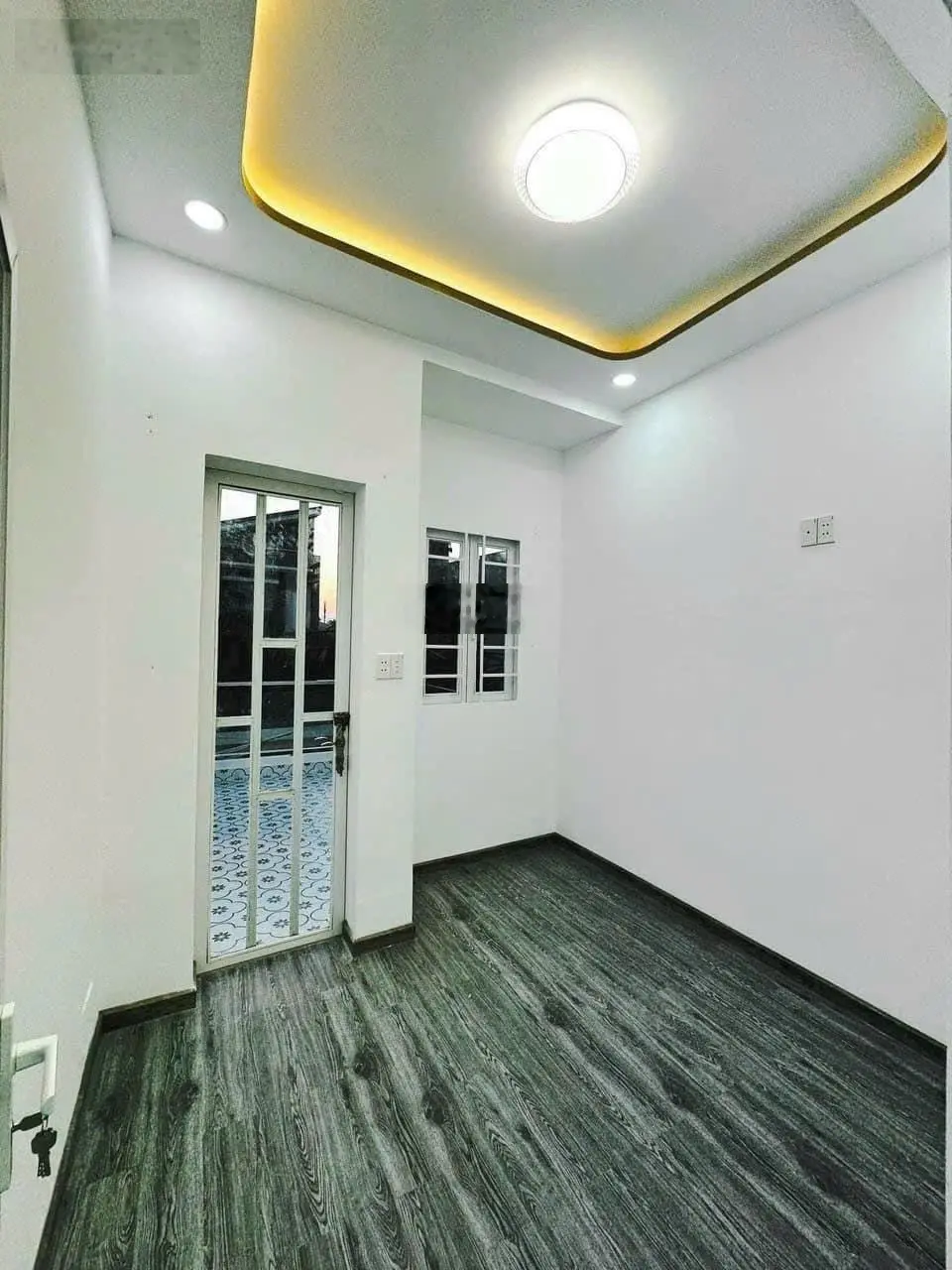 Chính chủ cần bán, DT 36m2, 1 trệt 2 lầu 4pn 3nvs, SHR đầy đủ, Full NT, Giá 3tỷ3 còn TL
