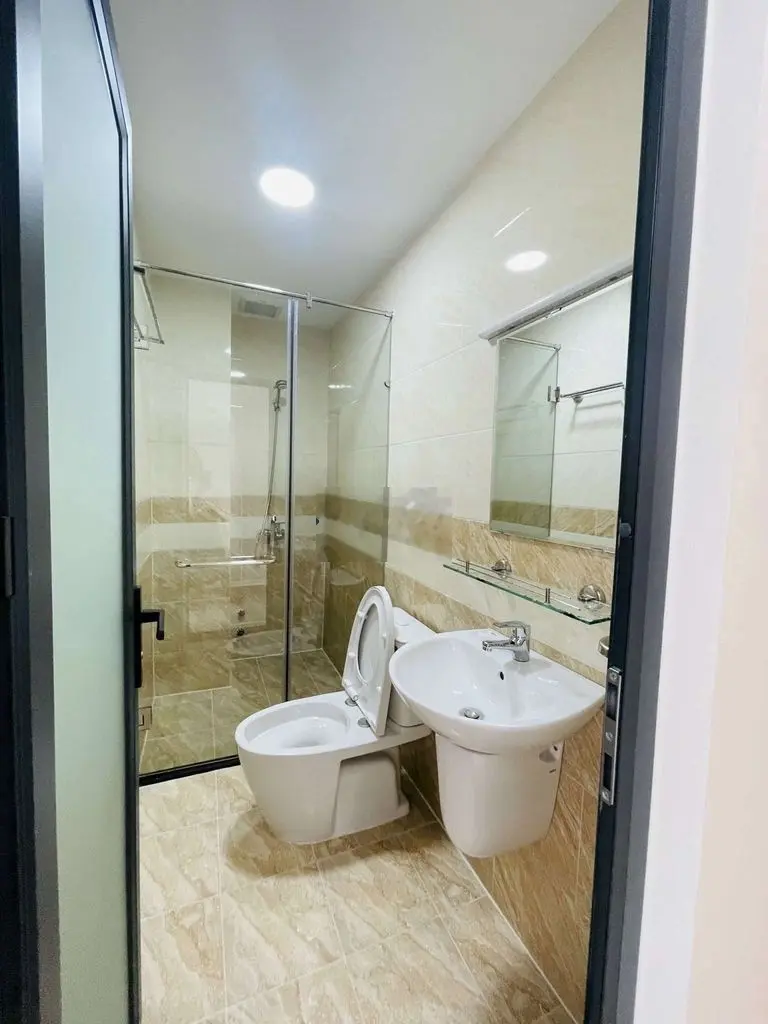 NHÀ BÁN SÁT QUỐC LỘ 13, ĐỐI DIỆN VẠN PHÚC, 80 M2, 3 TẦNG, NHỈNH 5TỶ