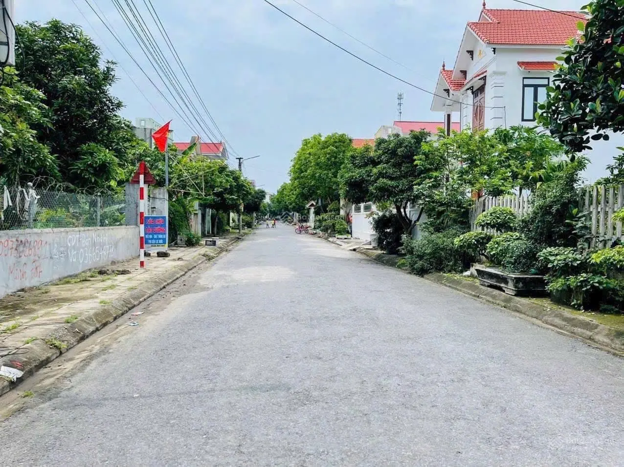 Bán lô đất ngõ 113 TÂN THÀNH, DƯƠNG KINH - Diện tích : 100m2 ( 5 x 20 ) Đường nhựa 10