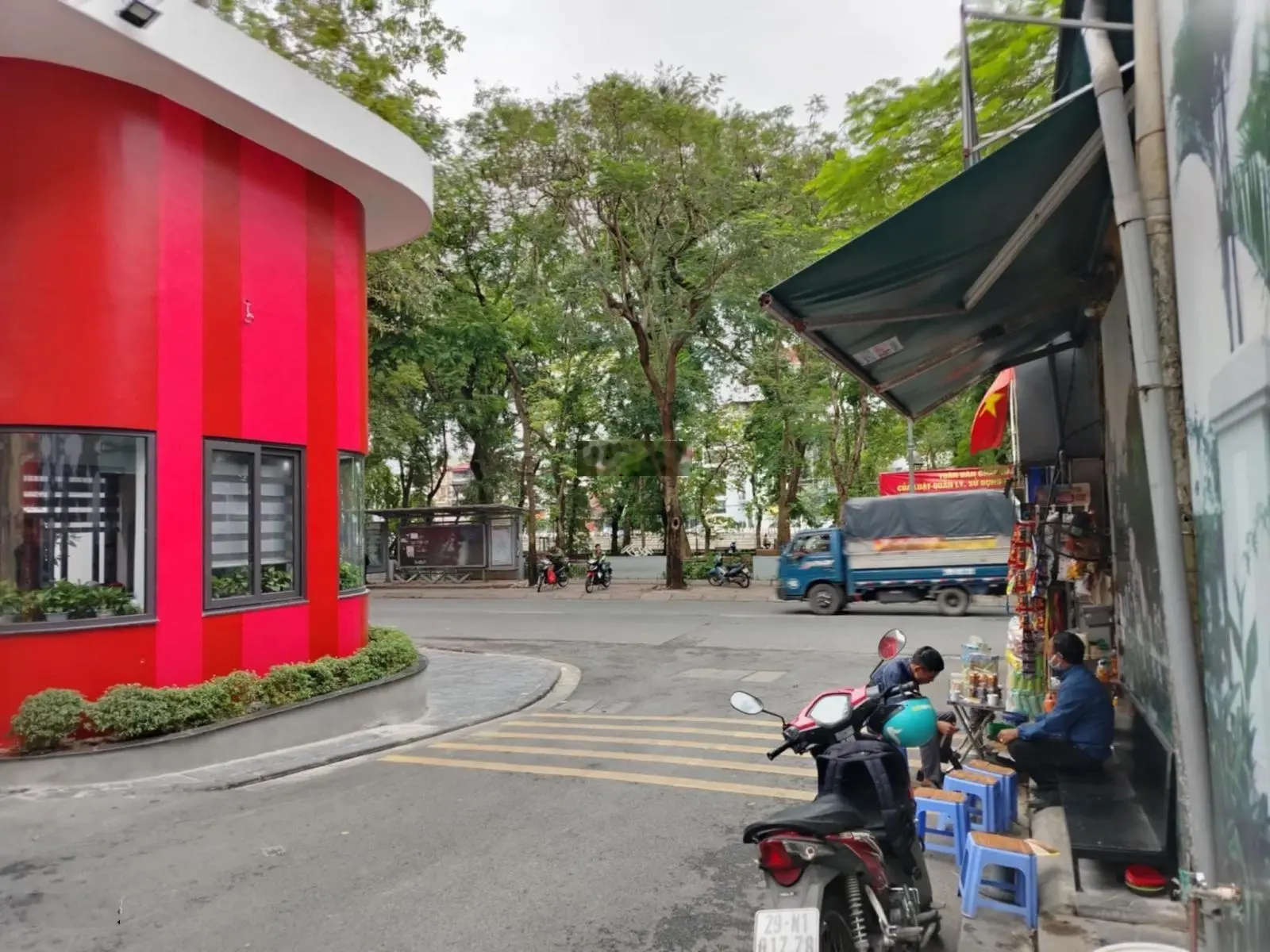 *cực hiếm* nhà ngọc lâm oto tránh- kinh doanh - 50m2- 4 tầng - gần vườn hoa- sát trường học !!