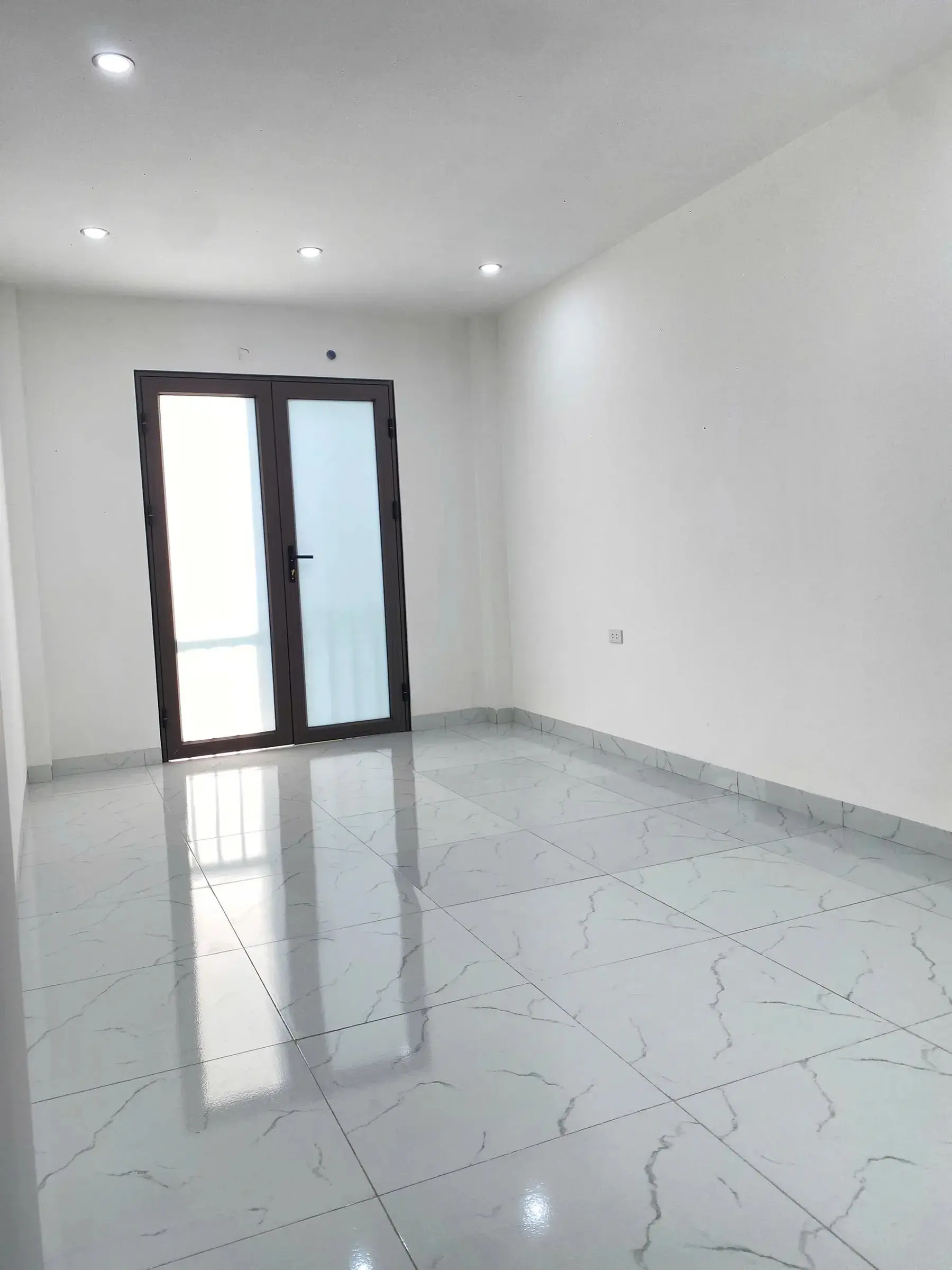 SẢN PHẨM MỚI TINH - NHÀ 5 TẦNG FULL CÔNG NĂNG X 38M2 TẠI KIM GIANG - SỔ ĐỎ SẴN SÀNG - NHỈNH 6 TỶ