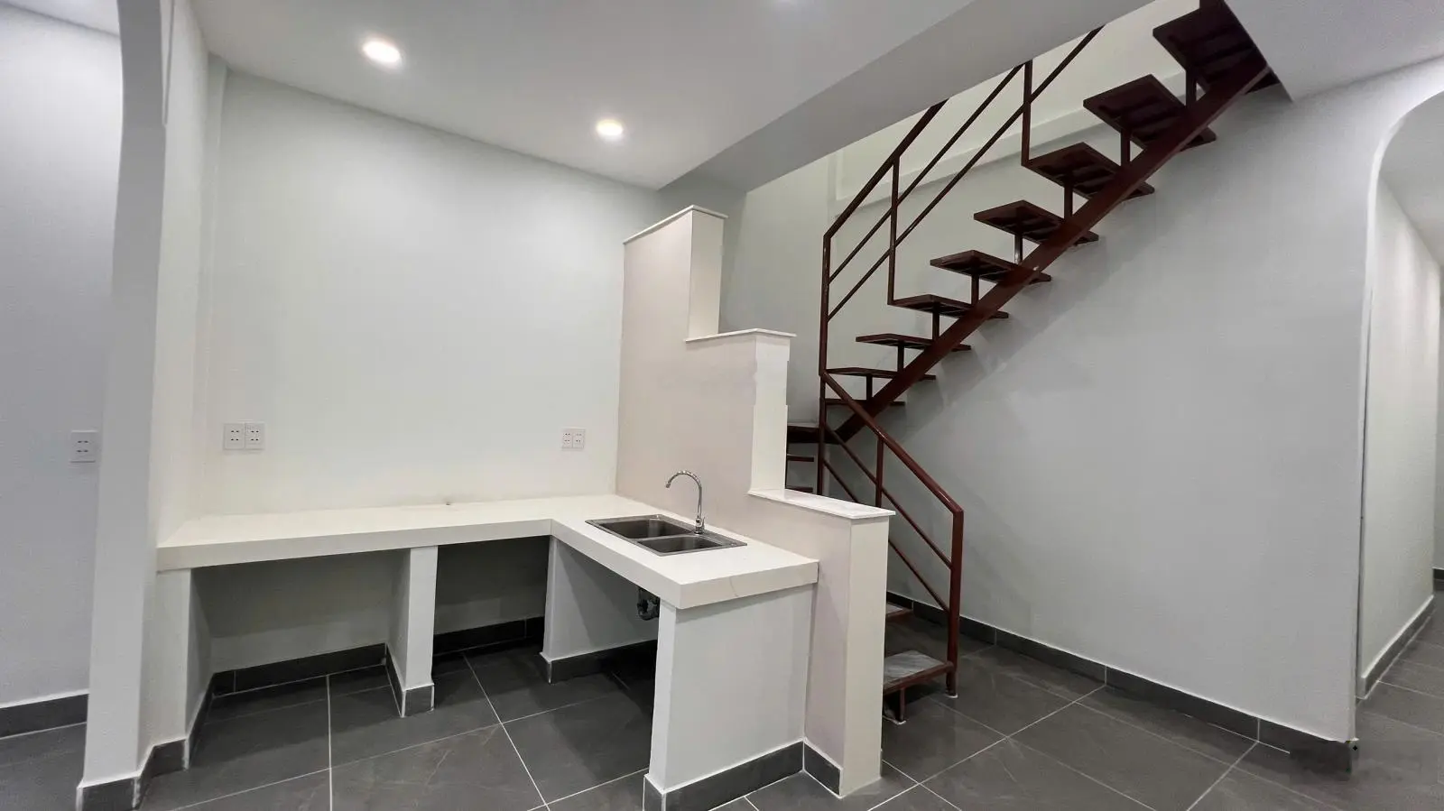 6,5 tỷ Hẻm thông 5m Đường Lê Trọng Tấn 4x18m 1 lầu đẹp