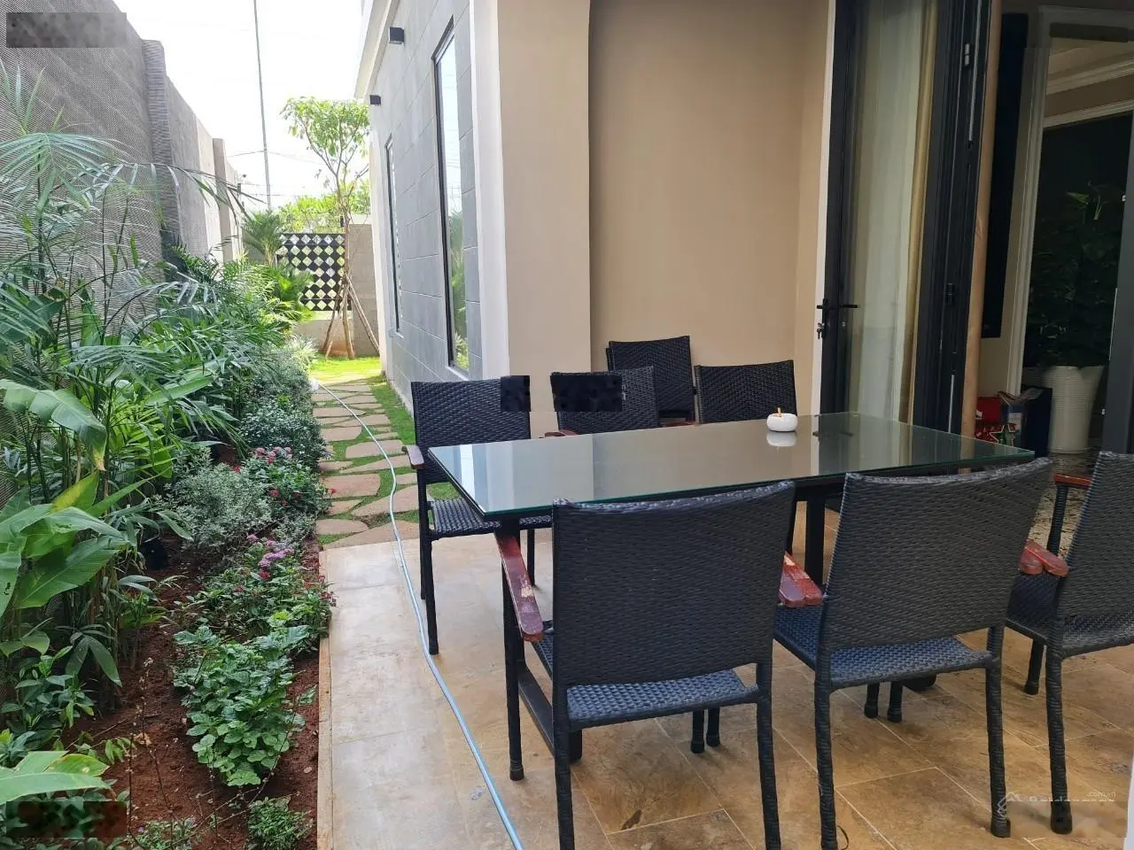 Bán biệt thự đường Liên Phường 270m2 15x18m full nội thất cao cấp giá chỉ 31 tỷ, mua bán chính chủ