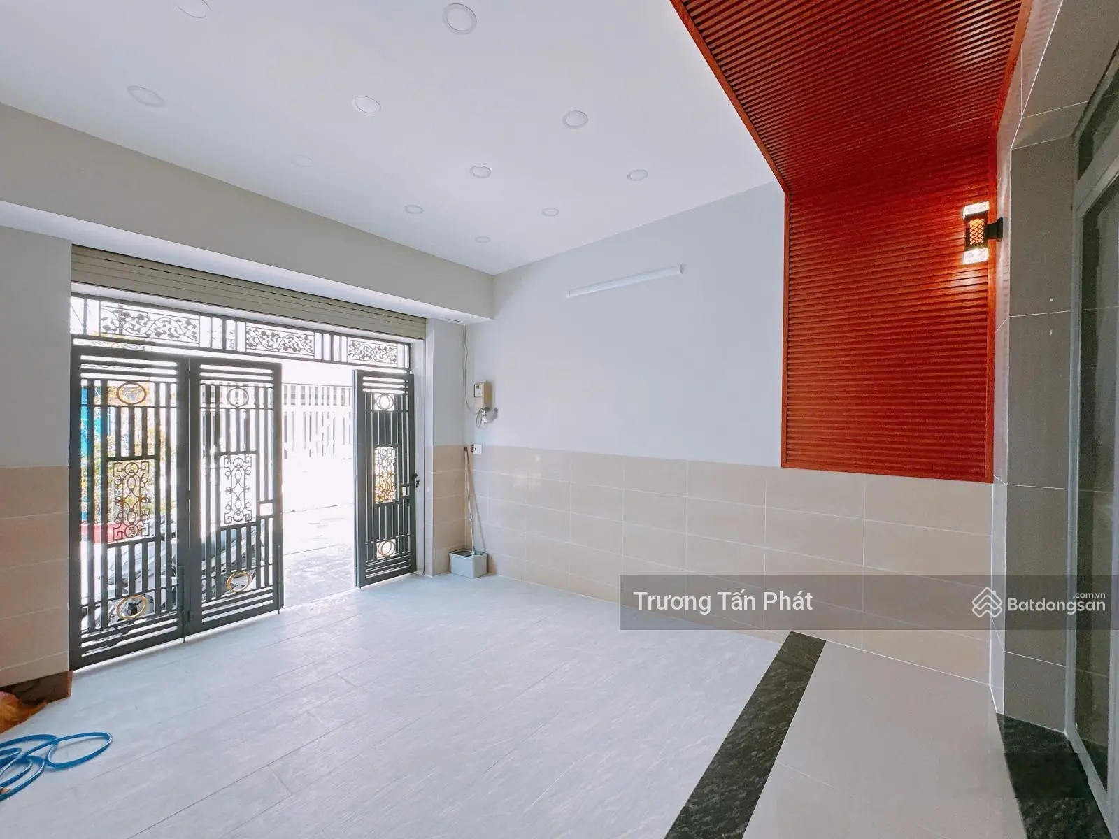 Nhà phố hiện đại 3 tầng 60m2 full nội thất - oto 7 chỗ ngủ trong nhà, cách phú Mỹ Hưng chỉ 5 phút
