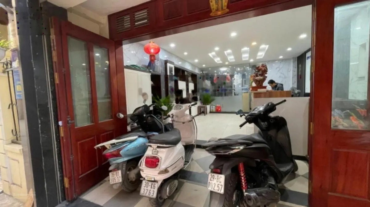 bán nhà phố vũ phạm hàm . 80m2 , 7 tầng , mặt tiền 5m , ô tô tránh , ở + kinh doanh , 32,8 tỷ