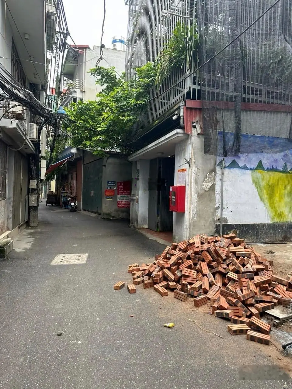Chính chủ bán nhà đẹp, trần phú, hà đông: 32,8m2; 5 tầng; nhỉnh 9tỷ. có thang máy, ngõ ô tô thoáng