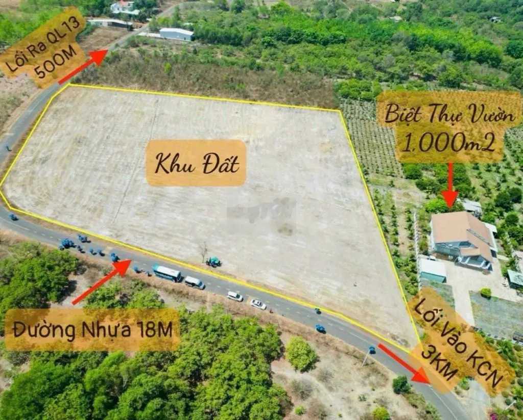 Bán đất mặt tiền đường nhựa lớn, kế bên biệt thự, gần khu công nghiệp.