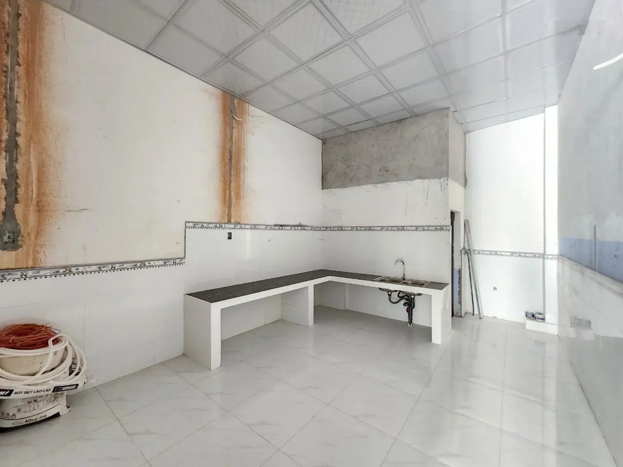 1 tỷ 950 bán đất có nhà cấp 4 phần thô cách đường Nguyễn Thị Tươi 200m, P. Tân Bình, Dĩ An