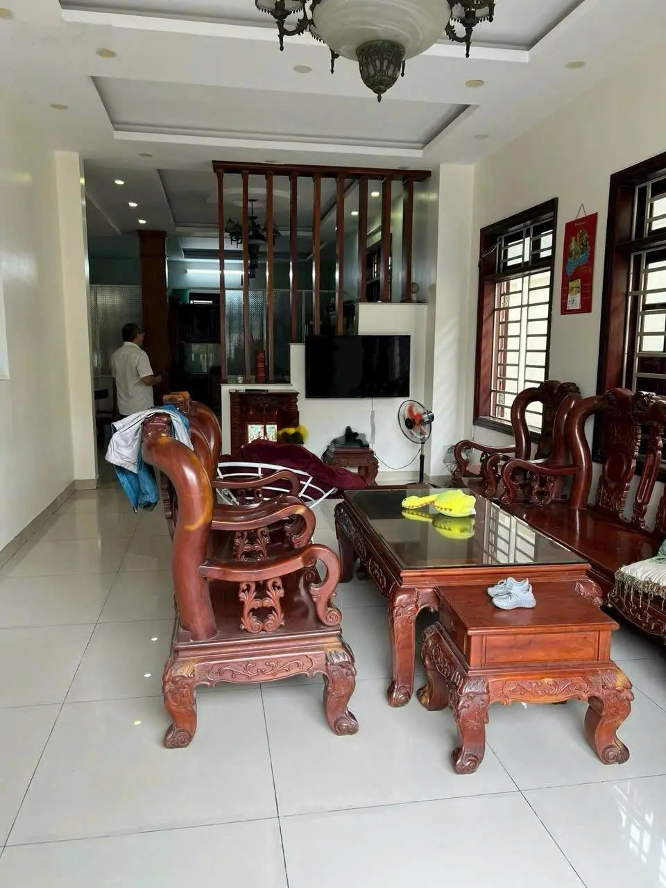 Bán nhanh biệt thự mặt tiền đường 61 Phước Long B, TP Thủ Đức. DT: 340m2, giá 32.5 tỷ