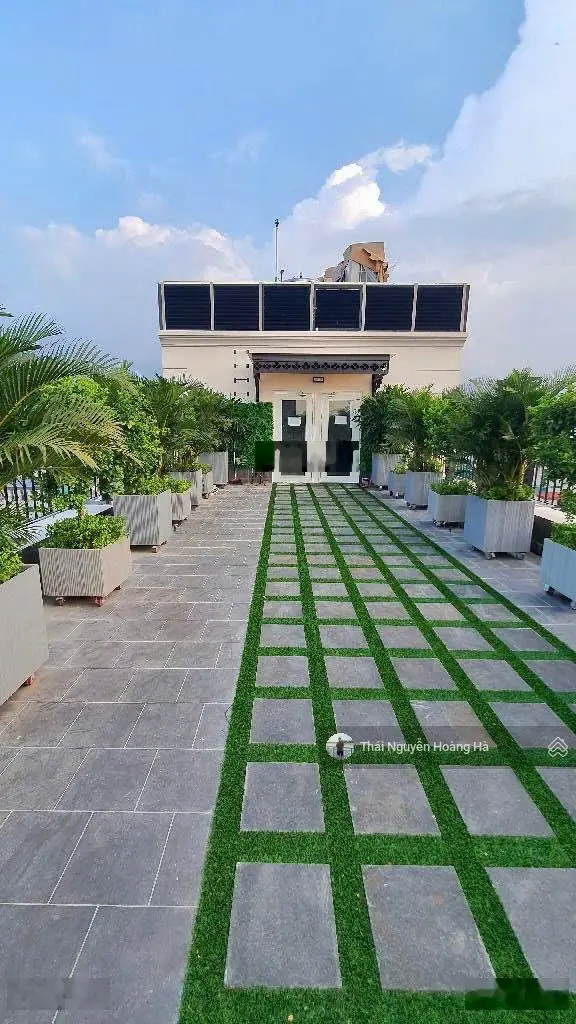 (Siêu phẩm) Tòa nhà VP xây mới 153m2x9T tại Nguyễn Văn Cừ - dòng tiền 5,5 tỷ/năm - tin thật 100%