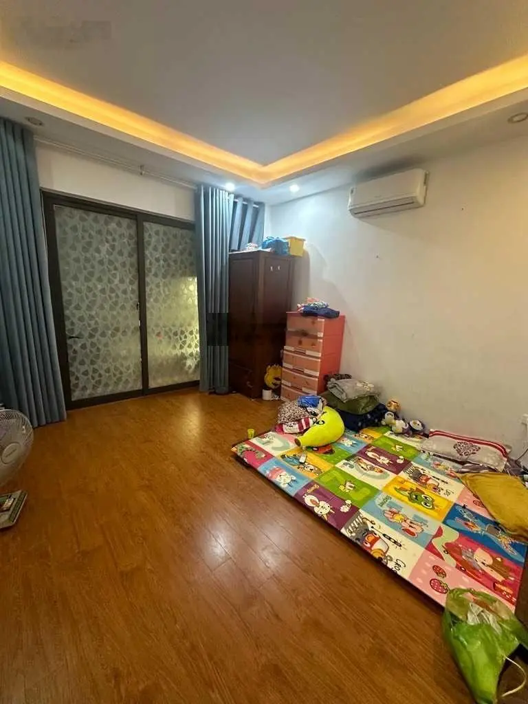 Quá Hiếm - ngõ 2 ô tô tránh - ngay chợ Thạch Bàn - sầm uất tiện ích - 4,7 tỷ 56m2