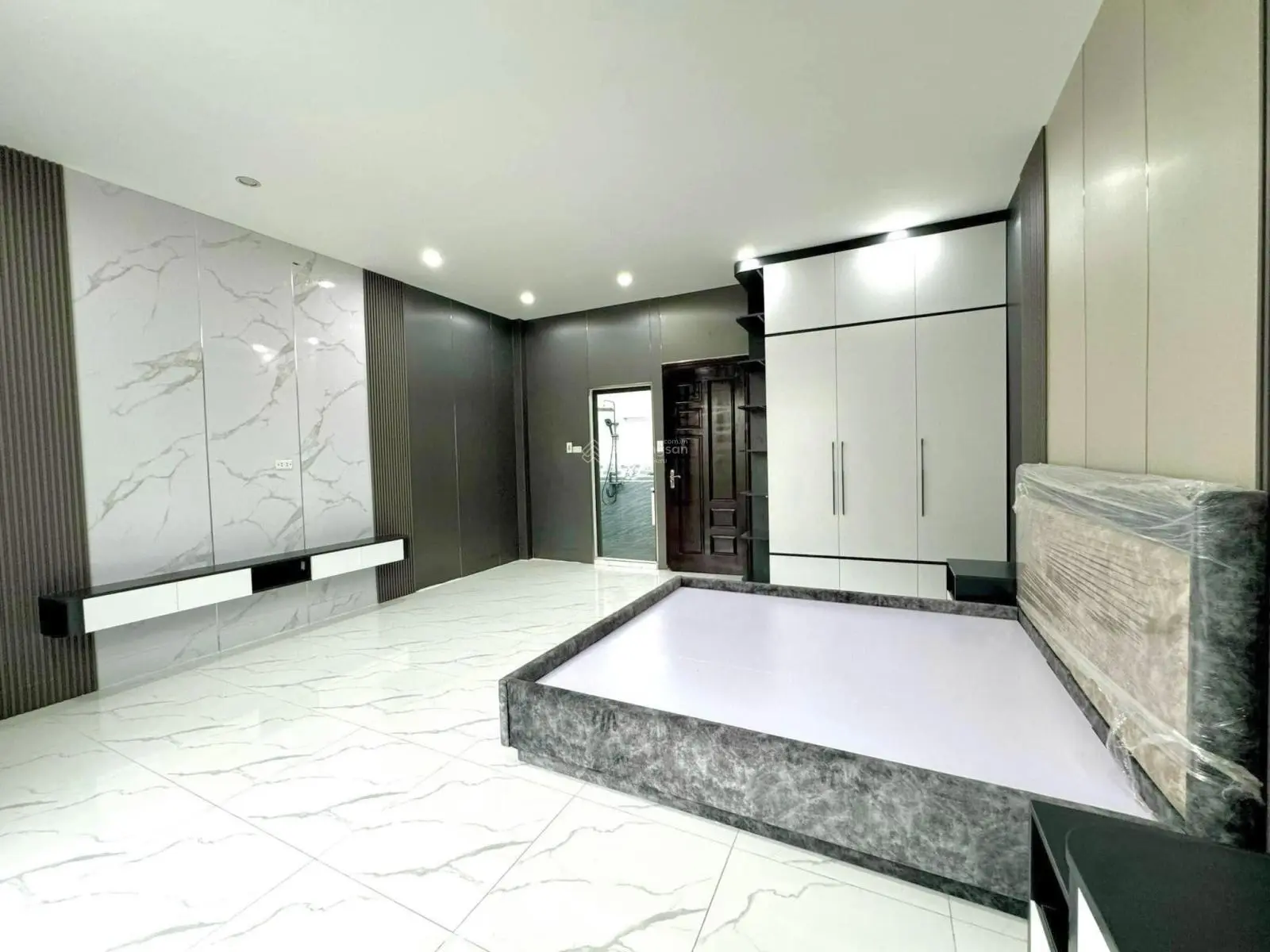 Bán nhà Phố Cự Lộc Ô Tô Đỗ Cửa 45M2 6 Tầng Thang Máy Nhà Đẹp Dân Xây Trung Tâm Thanh Xuân